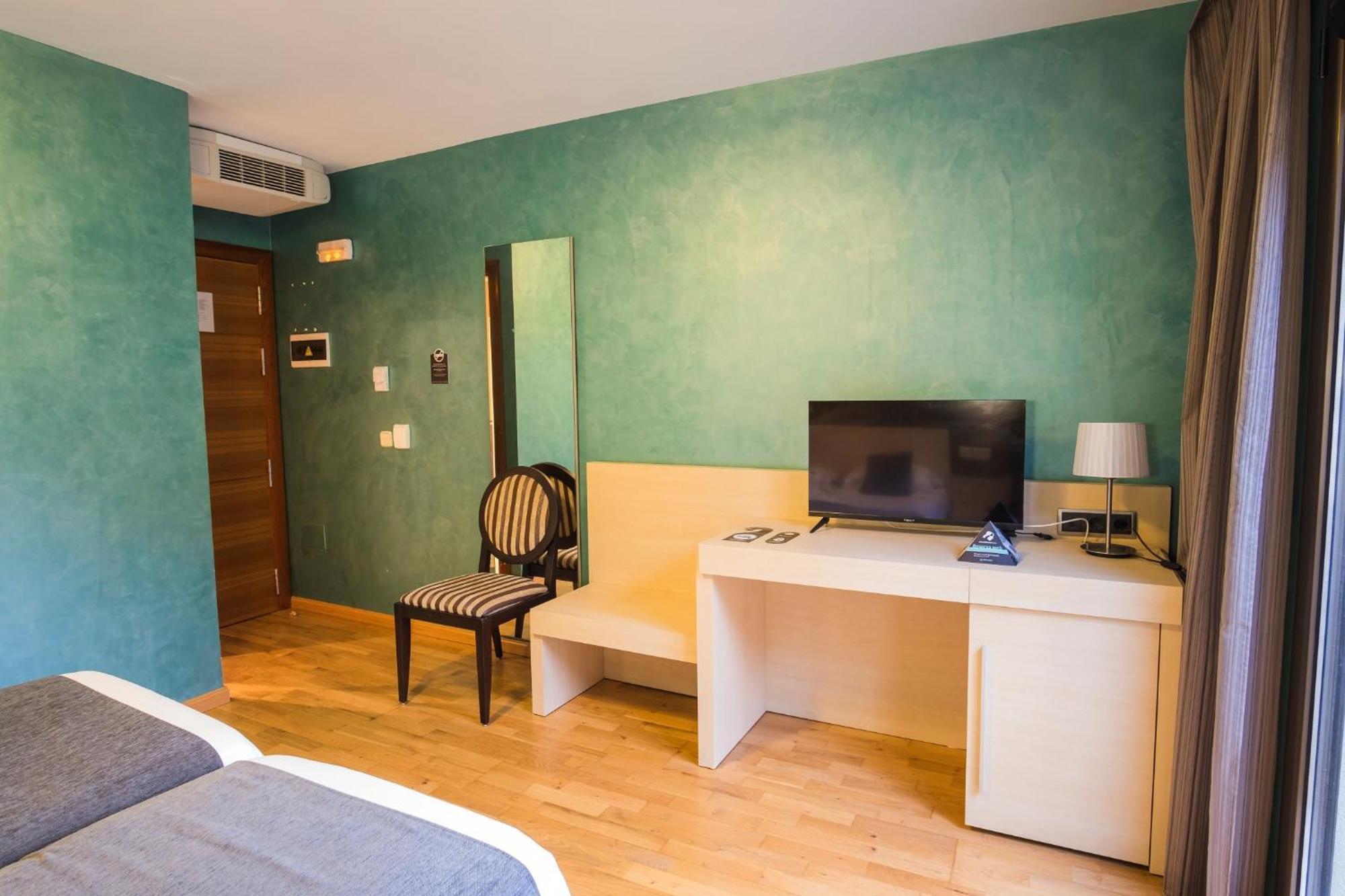 Hotel Alda Nueva Castilla Сигуенца Екстериор снимка